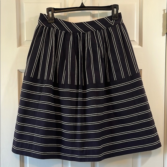 Maeve Navy A Line Mini Skirt w/ White Stitching Stripes - Size 4 - Picture 7 of 13